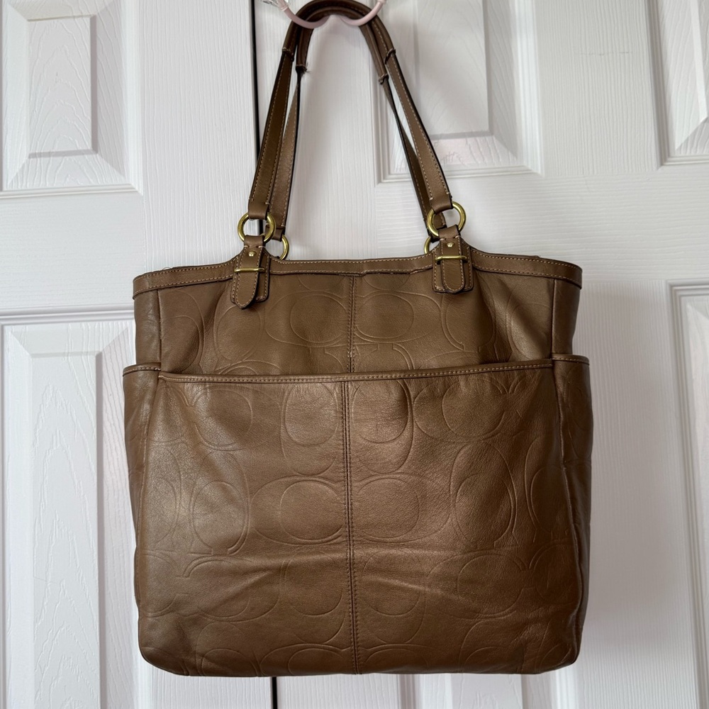 Coach Gallery Gold/Copper Shoulderbag - Picture 2 of 9